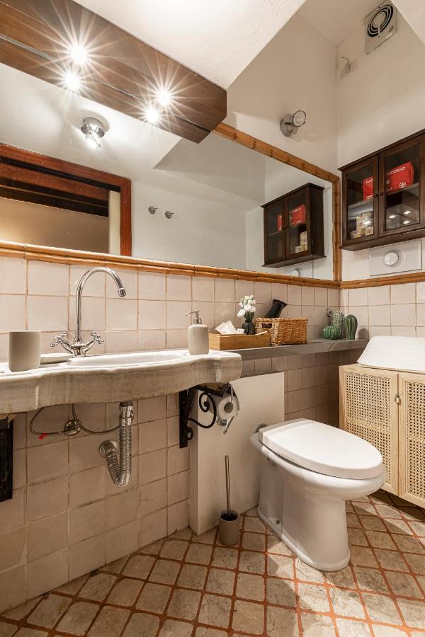 Cozy House In Naviglio Grande - Homy Apartments Милан Экстерьер фото