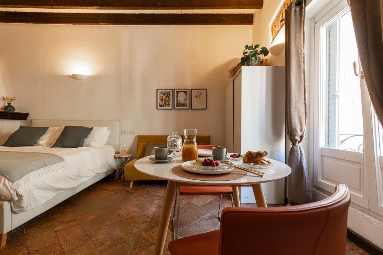 Cozy House In Naviglio Grande - Homy Apartments Милан Экстерьер фото